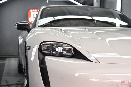 ทนทานต่อการสกัด และเป็นมิตรกับสิ่งแวดล้อม สีขาวของรถยนต์ Pearl Paint กันความชื้น ทนทานแอลคาลี