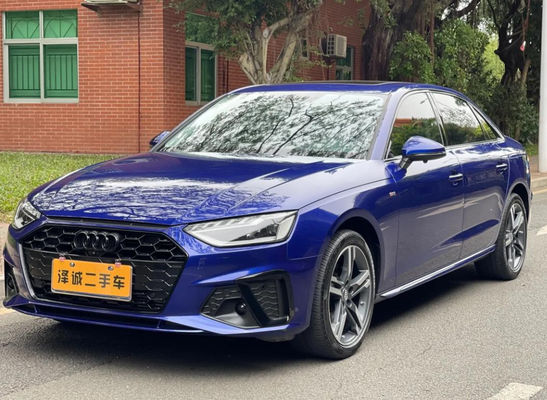 การซ่อมรถยนต์คุณภาพดี Audi LX5C สีฟ้าสําหรับการทาสี
