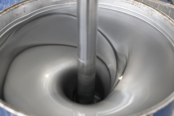 ผลงานในระดับอุตสาหกรรม และการเคลือบที่ทนต่อชิปที่สว่างสูง เพื่อผลงานที่ดีกว่า